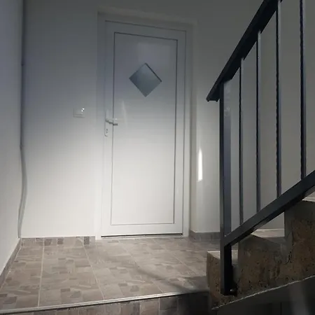 Apartman Marin * Bogomolje
