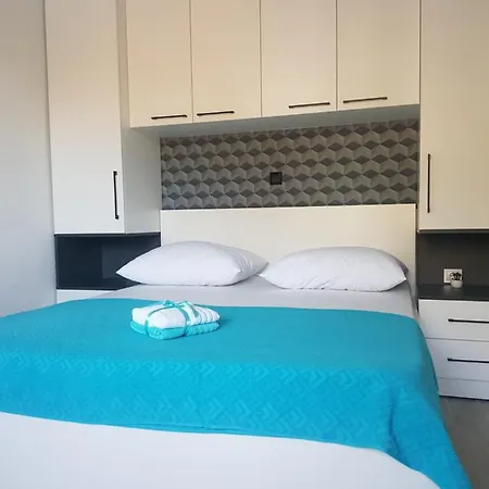 Apartman Marin *