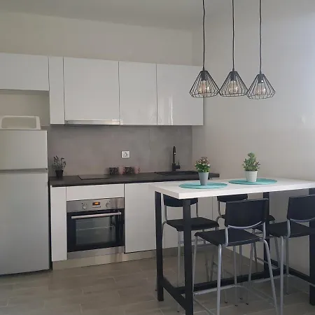 Apartment Apartman Marin